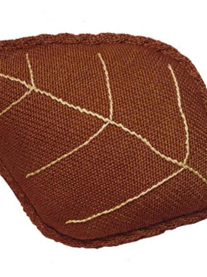 Knitting Pattern Vintage Cable Leaf Place Mat and Pillow Digital Download PDF