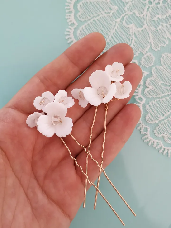 Rose Gold White Bridal Earrings Floral Wedding Earrings for Bridesmaids Gift Bridesmaid Jewelry Gold Wedding Earrings Boho Wedding Earrings