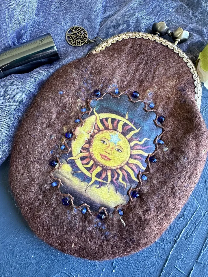 Small cosmetic bag Sun and moon