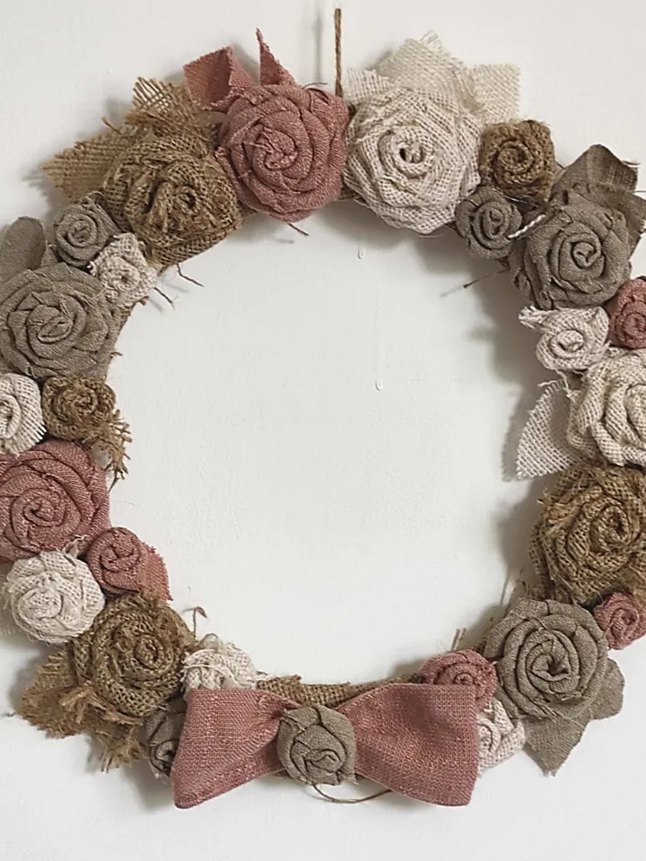 Aesthetic bedroom decorations. Pastel room decor aesthetic. Mini wreath farmhouse. Friends apartment decor. Danish pastel decor Сabinet