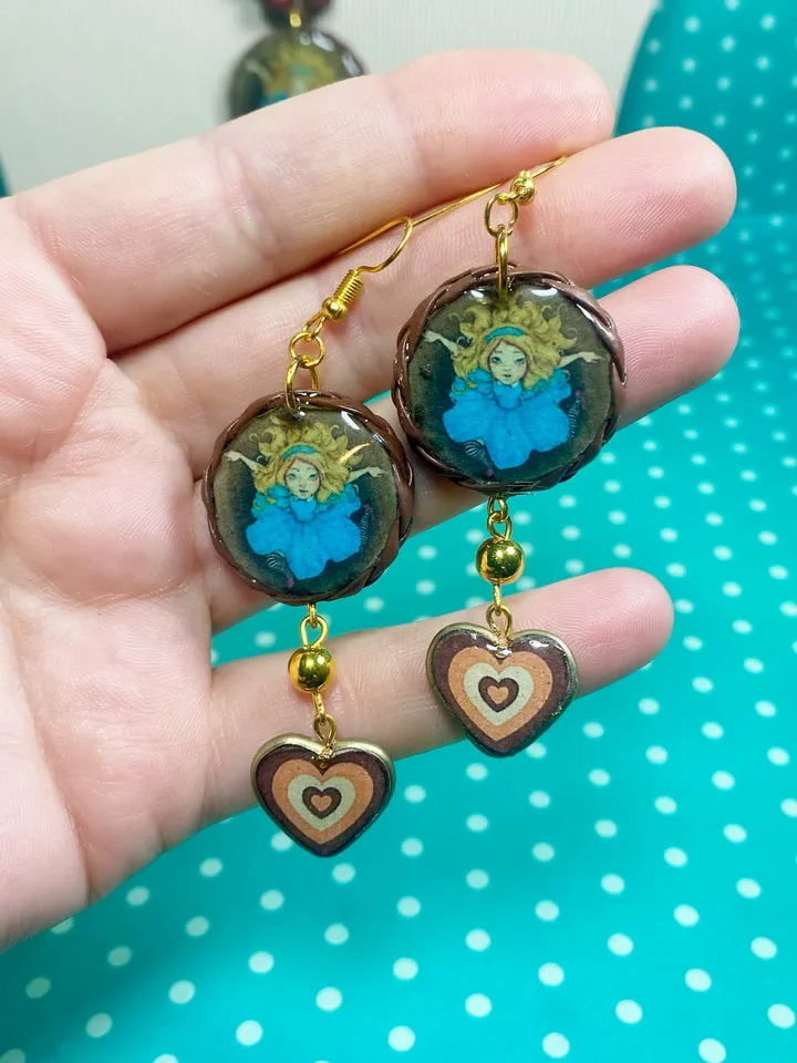 Set of handmade jewelry in the style of "Alice". Author's design.