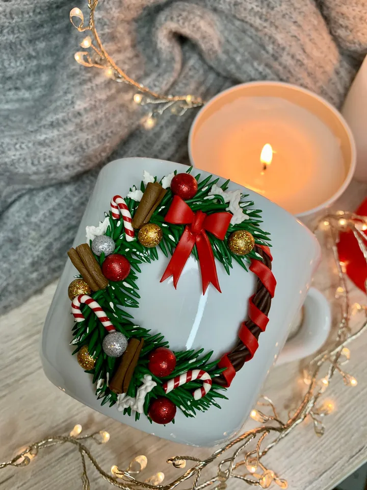 Christmas cups with polymer clay wreath - teacher, coworker or mother in law Christmas gifts