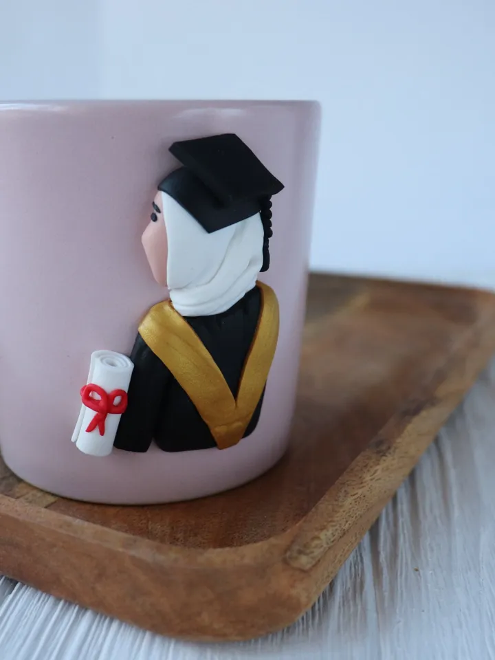 Custom funny coffee pottery mug - graduation 2020