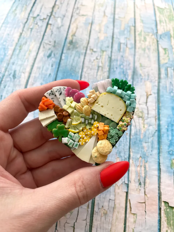 Magnet Miniature St Patrick Day Board with Polymer clay Souvenir