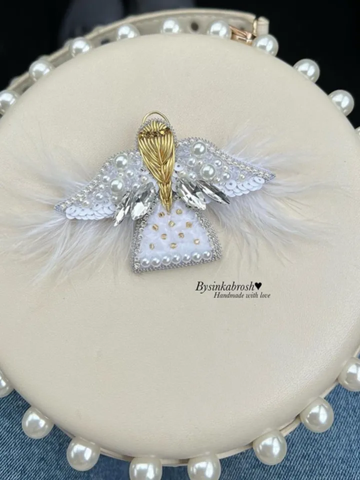 Angel brooch/handmade brooch/gift for her/handmade jewelry