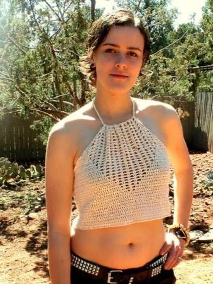 Top crochet pattern, easy crochet top, halter top, cropped top crochet pdf