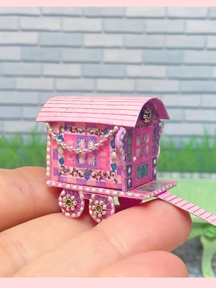 DIGITAL DOWNLOAD FOR PRINT. TUTORIAL. Video tutorial on creating a miniature puppet gypsy van. 1:12