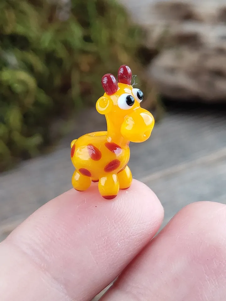 Tiny giraffe miniature, glass animal figurine, africa micro sculpture for terrarium decoration / miniature animals Glass Giraffe sculpture