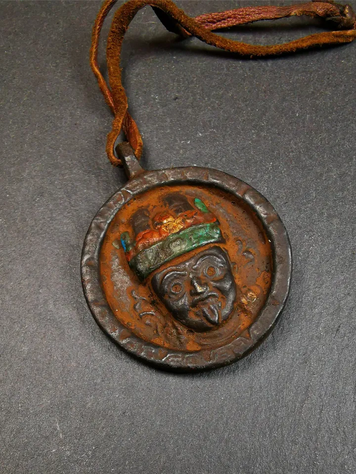 Gandhanra Vintage Tibetan Buddhist Amulet,Shri Devi,Drashi Lhamo,Zashi Lhamo,Buddhist Protector Badge,1.9" × 1.5"