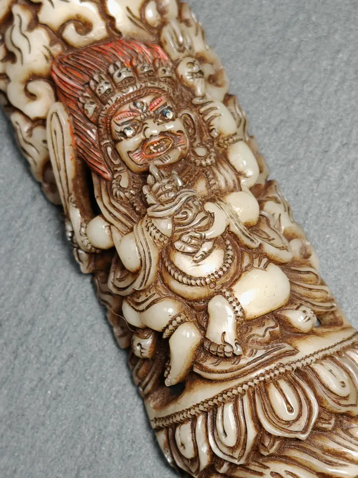 Leg Bone Carved Mahakala Statue,Nak po chen po Kapala Amulet Badge,Gandhanara Old Tibetan Buddhism,20th,140mm × 36mm