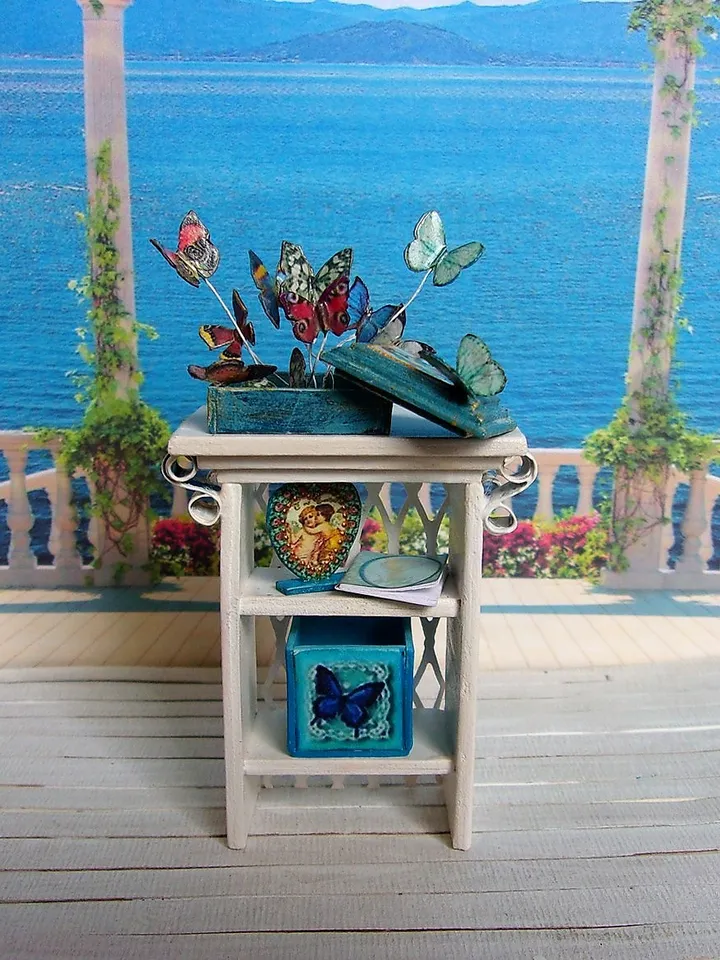 Doll furniture and accessories in scale 1:12.1:12 scale.