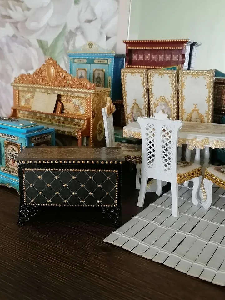 Dollhouse chest. 1:12. Furniture for dolls. Dollhouse miniature.
