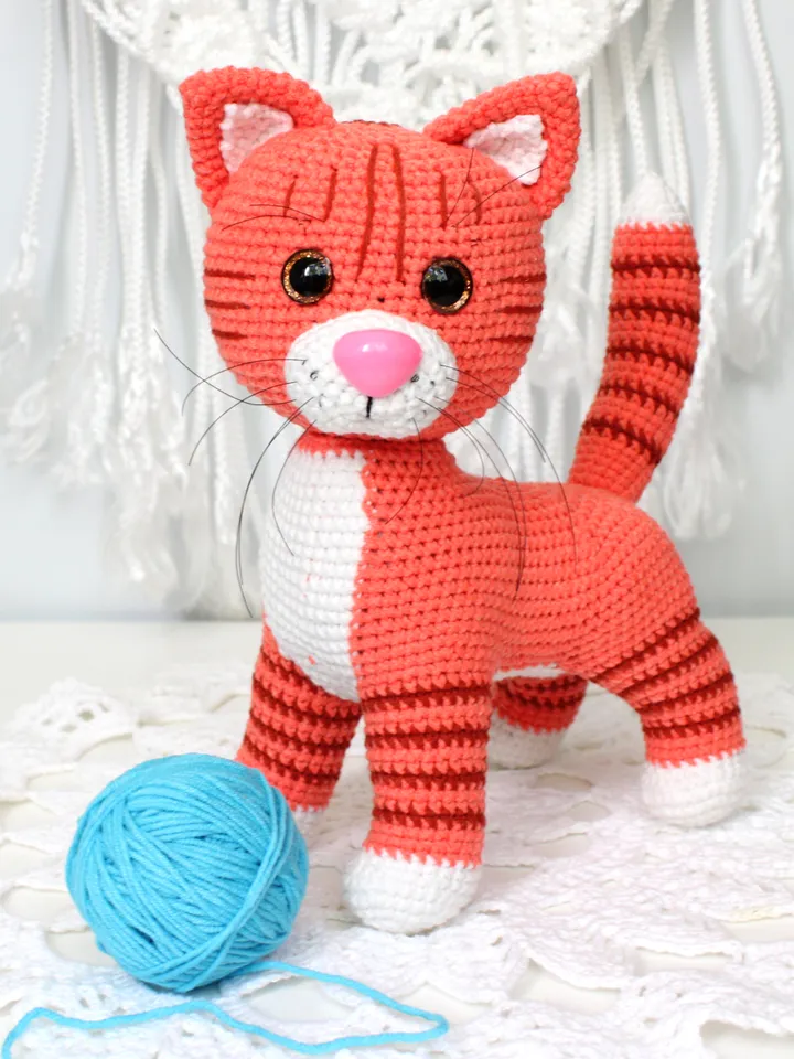 Cat crochet pattern PDF in English Realistic Kitten amigurumi toy crochet tutorial
