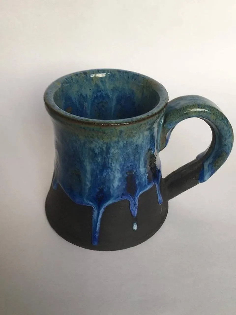 Drakkar viking ship black and blue dripping stoneware mug
