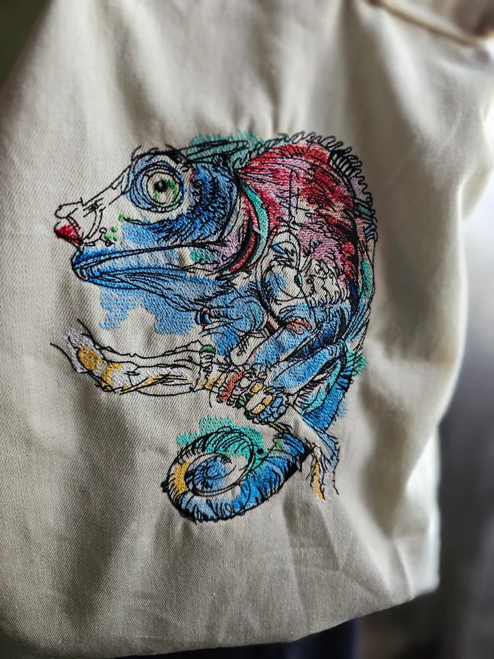 Shopper bag with embroidery