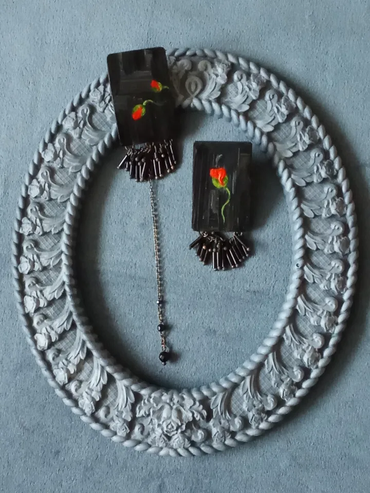 "Scarlet poppy" earrings