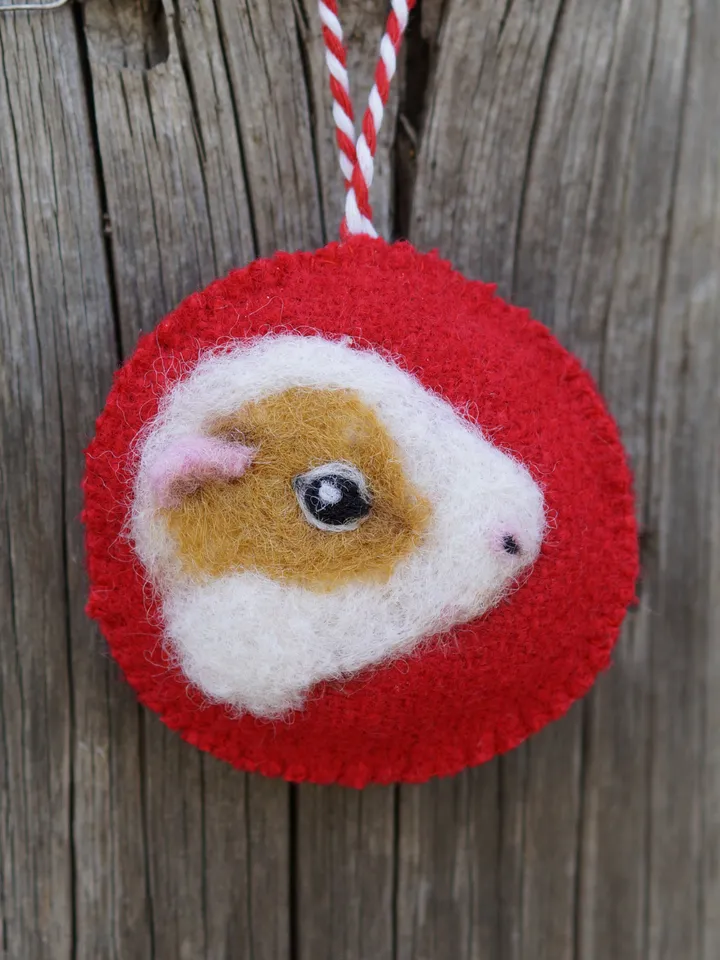 Guinea pig wool Christmas ornament, pet portrait, needle felted guinea pig, ships from the USA