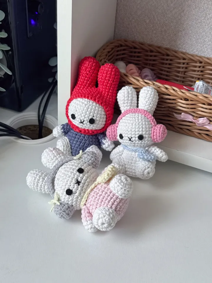 2 in 1 miffy crochet pattern + extra accessories, PDF crochet pattern amigurumi, US terms, Miffy with headphones