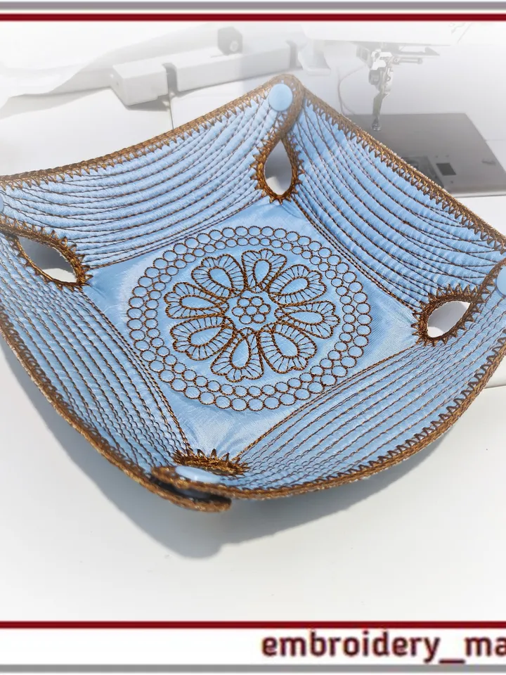 In the hoop embroidery design vase and cup holders quilting by Embroidery Manavi 05