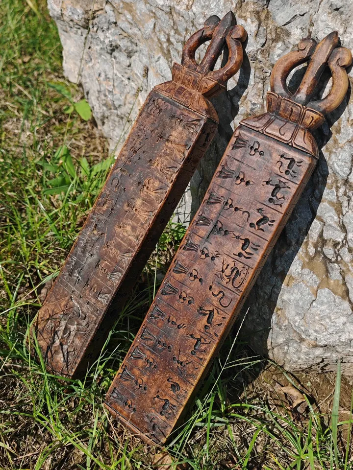 Gandhanra Antique Tibetan Buddhist Zanpar Wooden Mold Stick,Dharma Ritual Plate,Intricately Carved Esoteric Ritual Objects and protectors