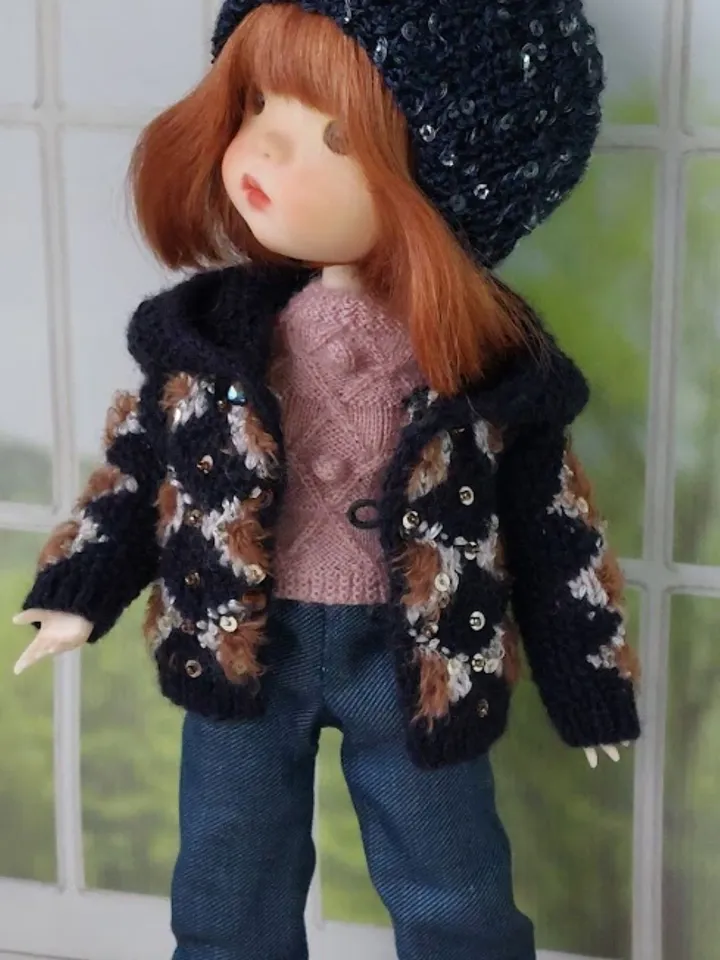 Exclusive dark blue hooded jacket for OB22 dolls: handmade from merino yarn with silk