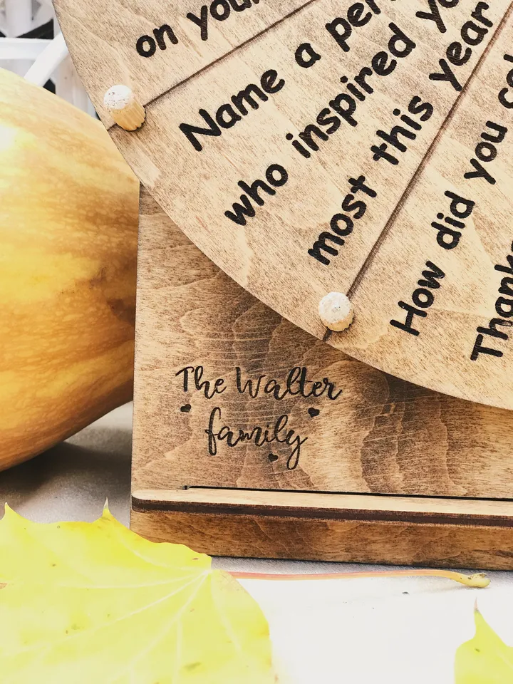 Personalized Family Game for Thanksgiving and Christmas, Spinning Wheel Game with Questions/To do List