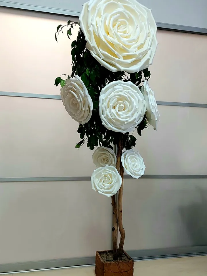3D roses from isolon hanging for interior decoration 17 pcs