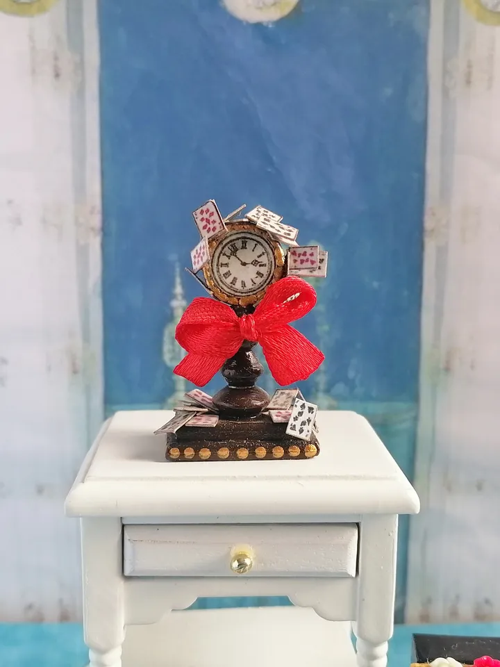 Dollhouse accessories set. Alice. Scale 1:12.