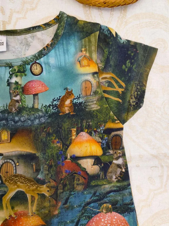 children's t-shirt with mushrooms,shrooms,vintage t-shirt, fly mushroom textile,forest jersey,forest story,t-shirt 134cm,forest grebe