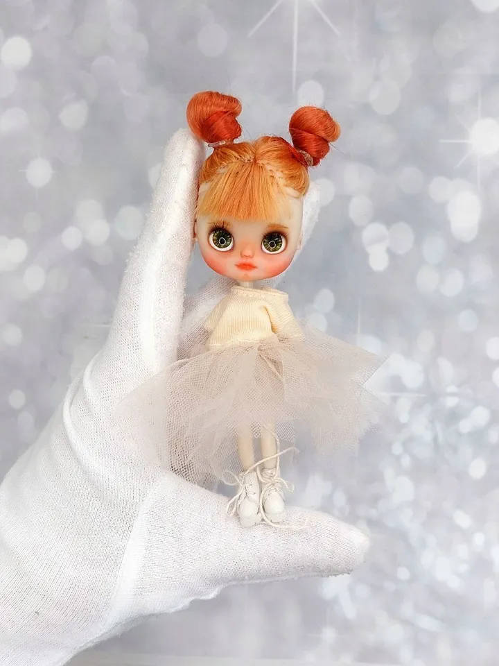reserve. Adorable little doll. Red-haired Petite Blythe with green eyes