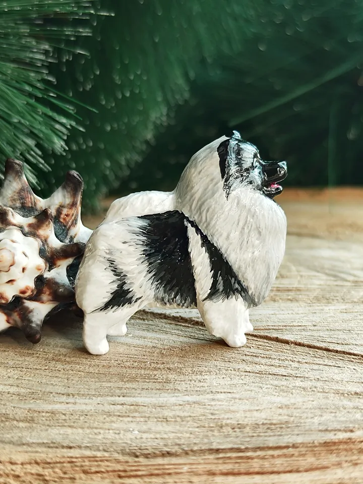 brooch keeshond