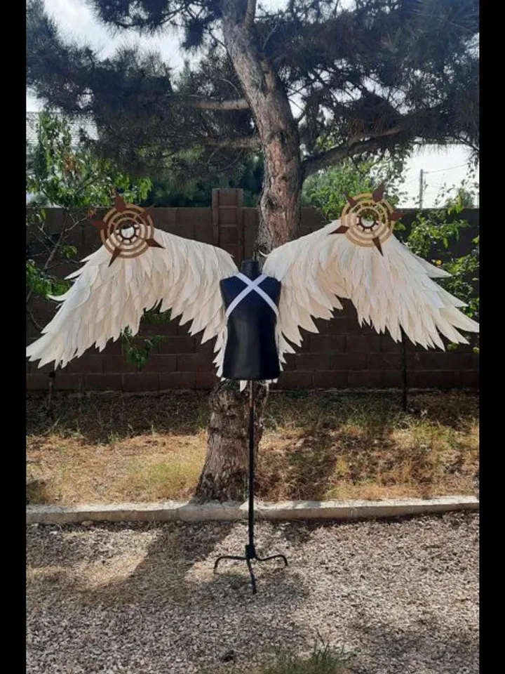 wings Venti, cosplay Venti, archon, wings on Halloween, angel wings, white wings, Genshin cosplay, Genshin Impact Venti cosplay