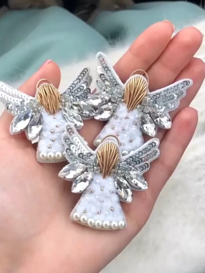 Angel brooch/handmade brooch/gift for her/handmade jewelry