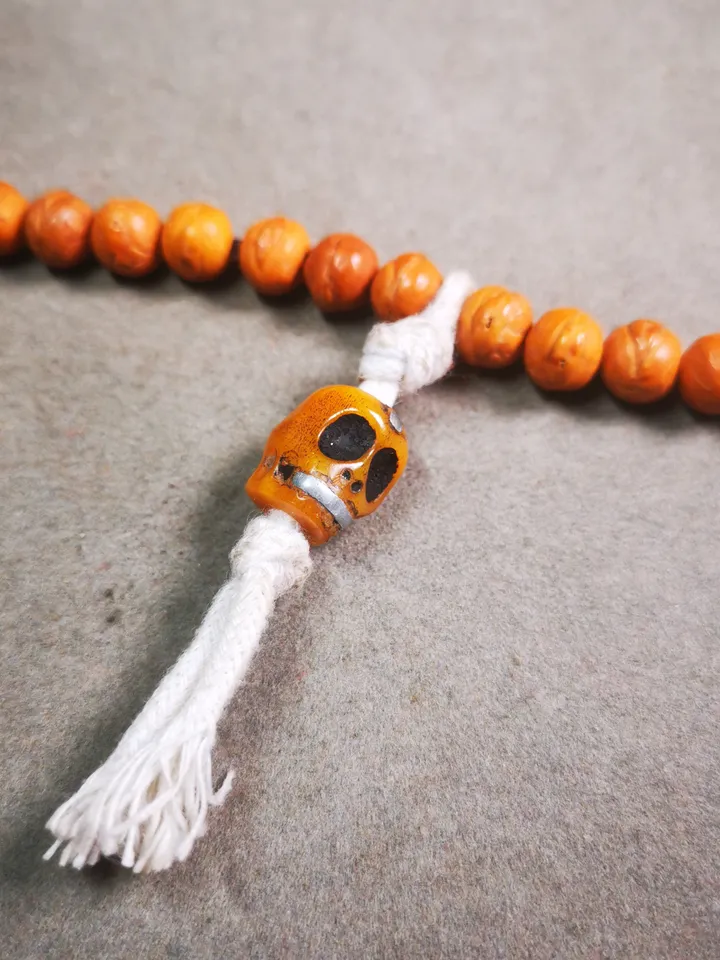 Gandhanra Tibetan Yak Bone Carved Skull Bead Amulet Pendant for Mala,Prayer Beads,Keychain