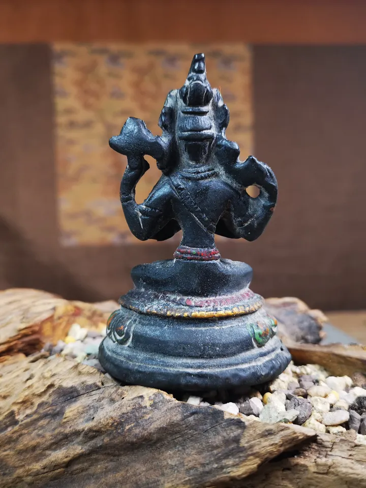 Gandhanra Antique Colored Tibetan Buddha Statue,Chenrezig, Four Arms,Padmapani, Avalokitesvara,Kuanyin,80 Years Old