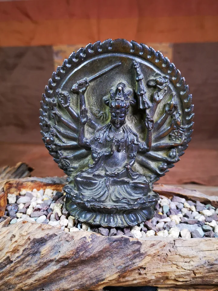 Gandhanra Antique Tibetan Statue,Thousand Armed Avalokitesvara, Padmapani,Kuanyin,80 Years Old