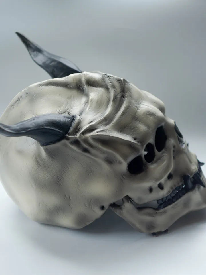 Three-eyed demon mask with moving jaw, resin skull mask, demon skull, halloween mask scary, custom cosplay mask, creepy mask