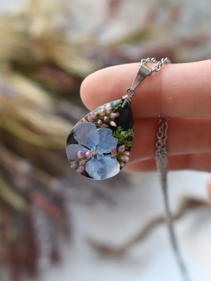 Real hydrangea and heather Pendant. Pendant-drop with real blue hydrangea. Real hydrangea in resin.