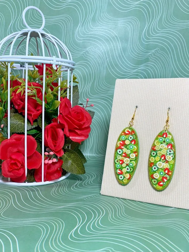 Handmade summer earrings. UV resin.