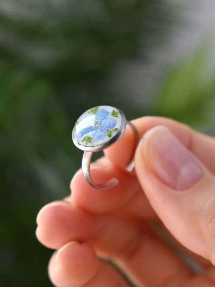 Forget-me-not ring. Resin ring with Real Blue Forget me not flowers. Real forget-me-not in resin.
