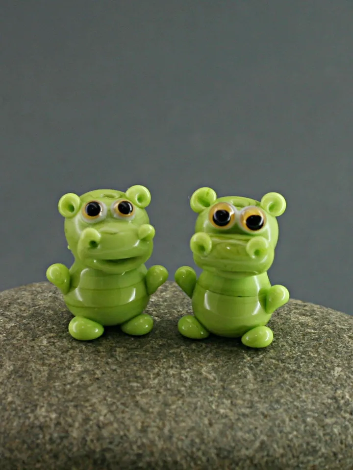 Hippo gifts Hippo ornament Hippo miniature Hippo figurine Hippo art Hippo Christmas Hippopotamus statues Begemoth figurine Glass hippo