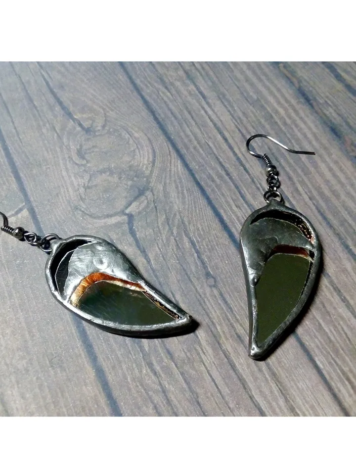 black Raven mirror earrings, Crow witch earrings, Halloween, samhain, Goth black earrings, witchy aesthetic
