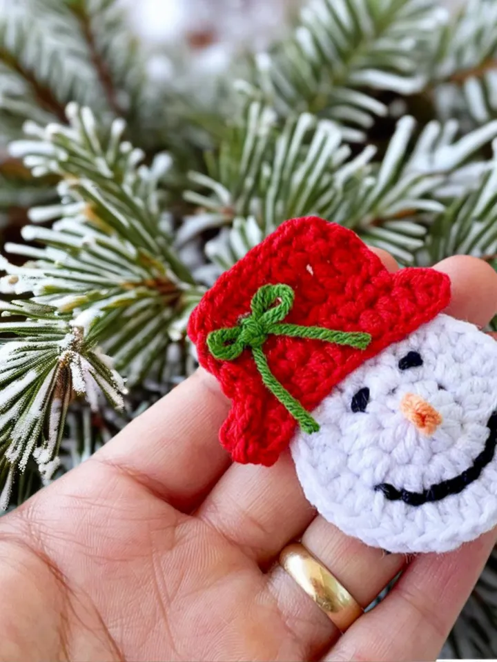 Beginner-Friendly  Little Crochet Snowman With Hat - Holiday Crochet Applique Pattern - Nordic Yarn Art With Crochet winter Decoration