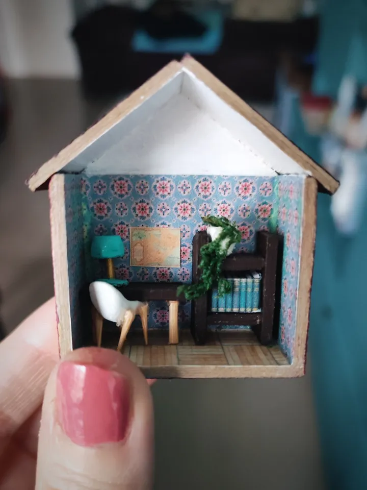 Micro Cabinet Miniature Doll House With Furniture scale 1/100