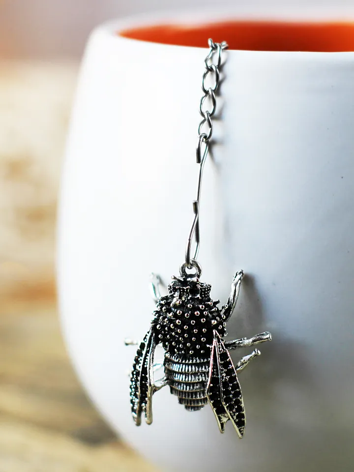 Bumble bee tea strainer for herbal tea, Tea infuser with bee charm, Tea Steeper bee pendant, Loose leaf tea gift