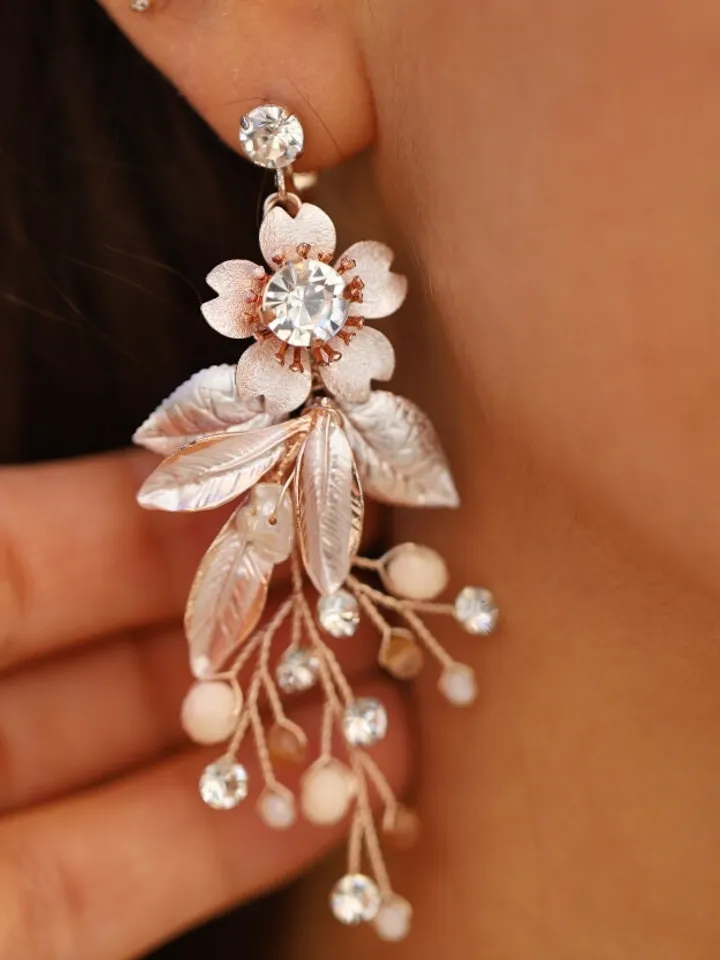 Boho Wedding Earrings For Brides, Rose Gold Chandelier Statement Floral Bridal Earrings, Flower Statement Wedding Jewelry, Vintage Jewellery