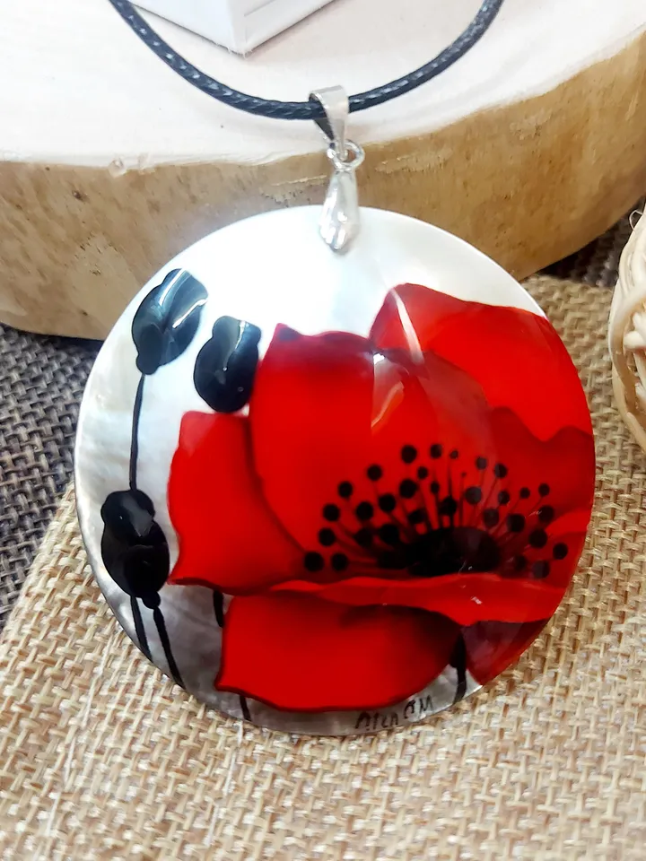Nice pendant mother-of-pearl"Big red flower", miniature hand-painted, Russian jewelry, Hand paint necklace.miniature hand painted, gift