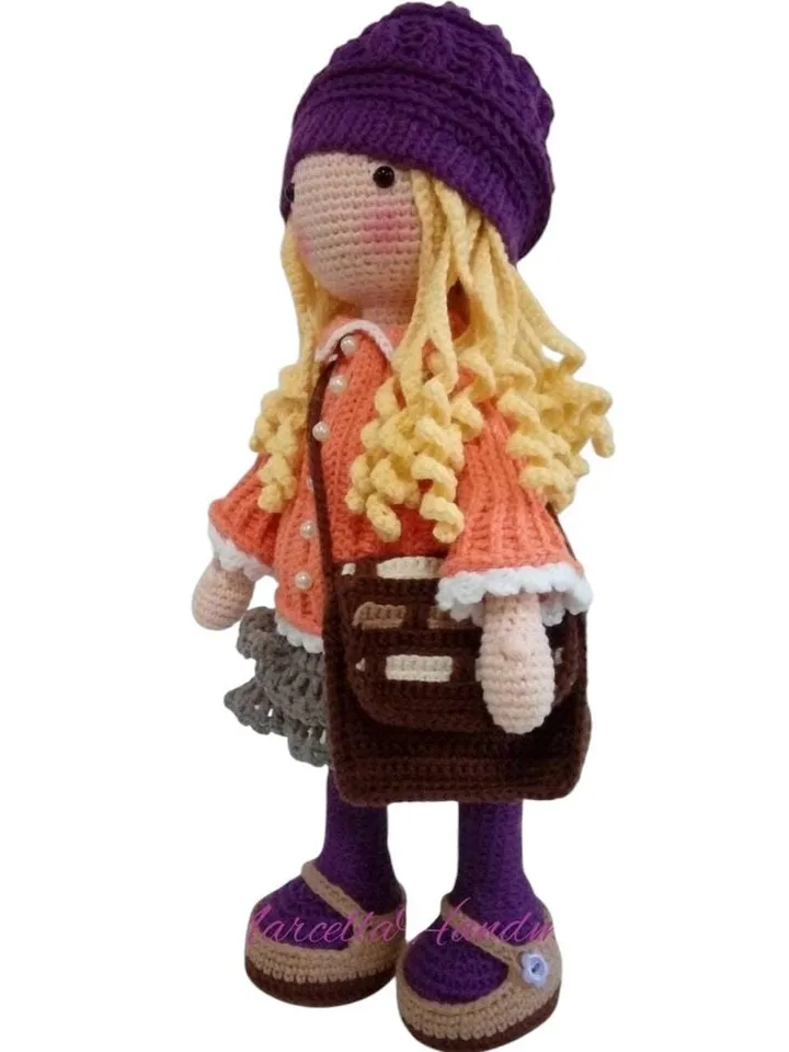 Smilla Crochet Doll โ 35 cm Handmade Amigurumi โ Articulated Cotton Doll with Bag, Shoes & Hat โ Collectible Gift for Girls โ Peru