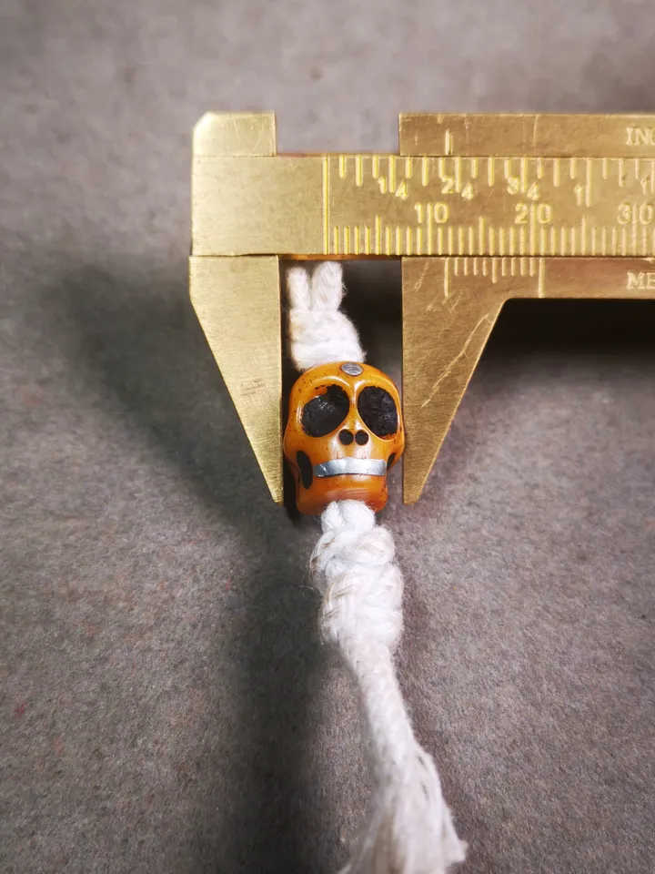Gandhanra Tibetan Yak Bone Carved Skull Bead Amulet Pendant for Mala,Prayer Beads,Keychain