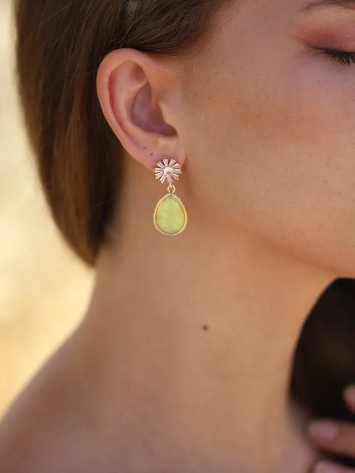 Boho Wedding Earrings For Brides, Floral Statement Wedding Earrings, Bohemian Flower Bridal Earrings, Gold 18k Statement Jewelry For Bride,
